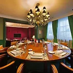 Marrol's Boutique 5*