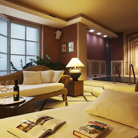 مارولز البوتيكي 5* براتسيلافا
